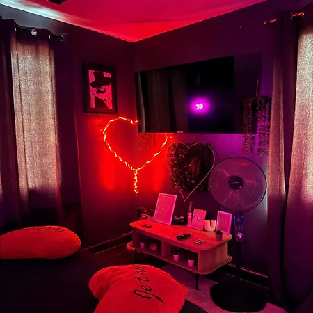 Appartement Le Eden Secret - Limitless - Jacuzzi, Sauna Et Miroir Au Plafond Mantes-la-Jolie