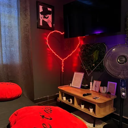 Le Eden Secret - Limitless - Jacuzzi, Sauna Et Miroir Au Plafond Appartement Mantes-la-Jolie